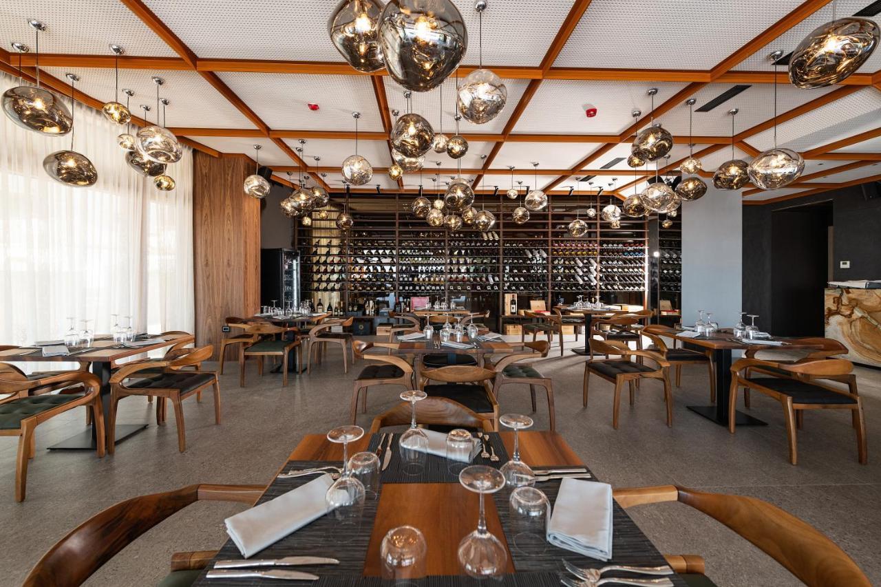 Chic Boutique Hotel Vlore Exterior photo