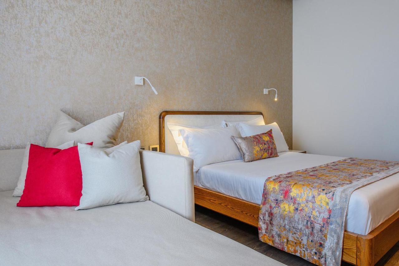Chic Boutique Hotel Vlore Exterior photo