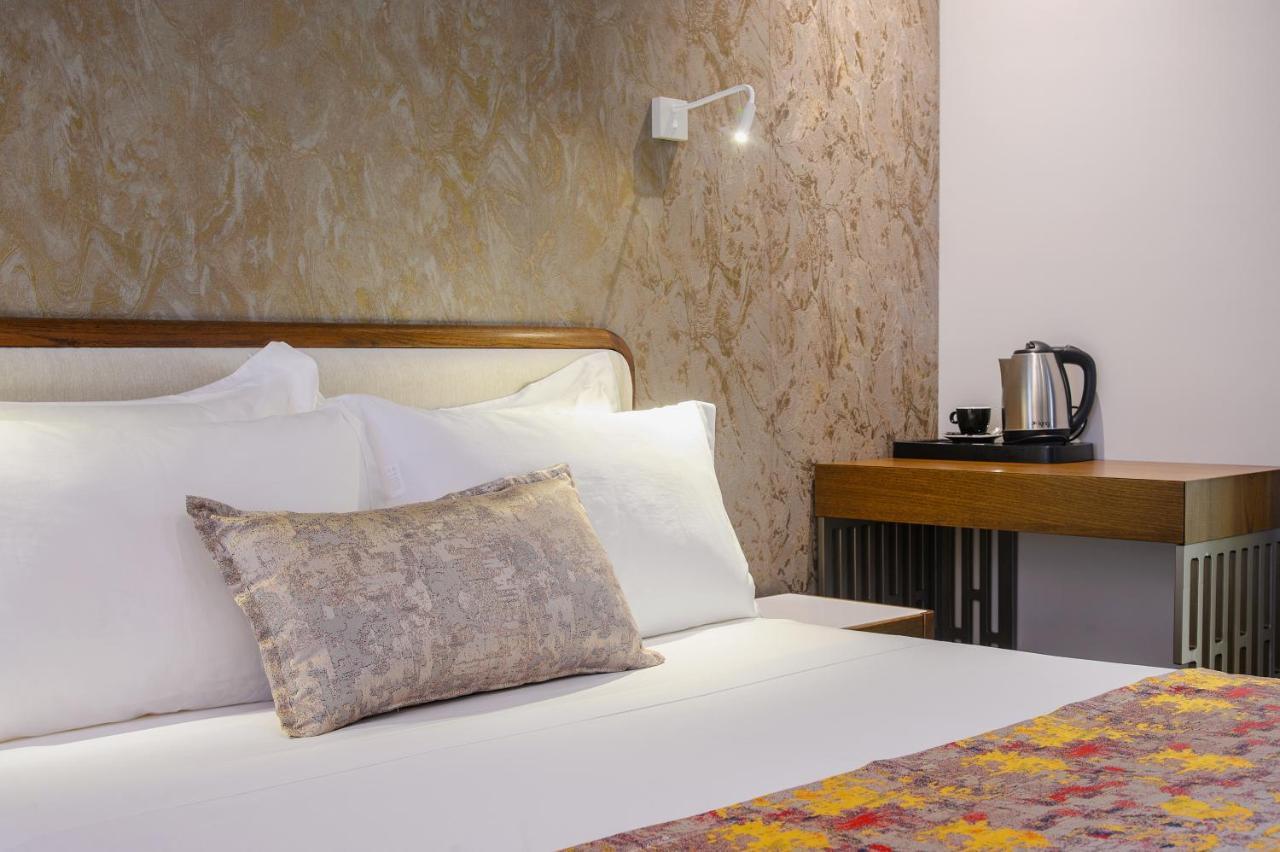 Chic Boutique Hotel Vlore Exterior photo