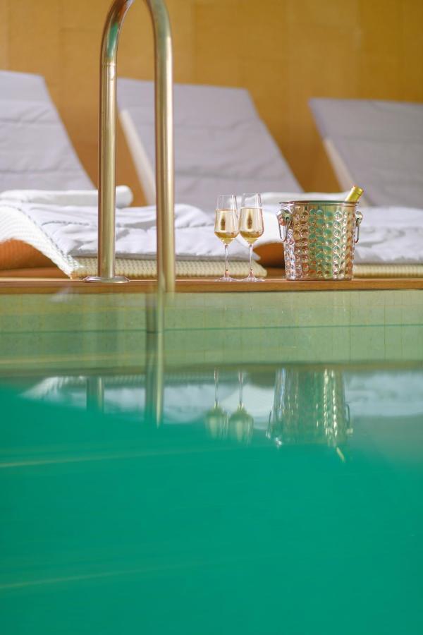 Chic Boutique Hotel Vlore Exterior photo