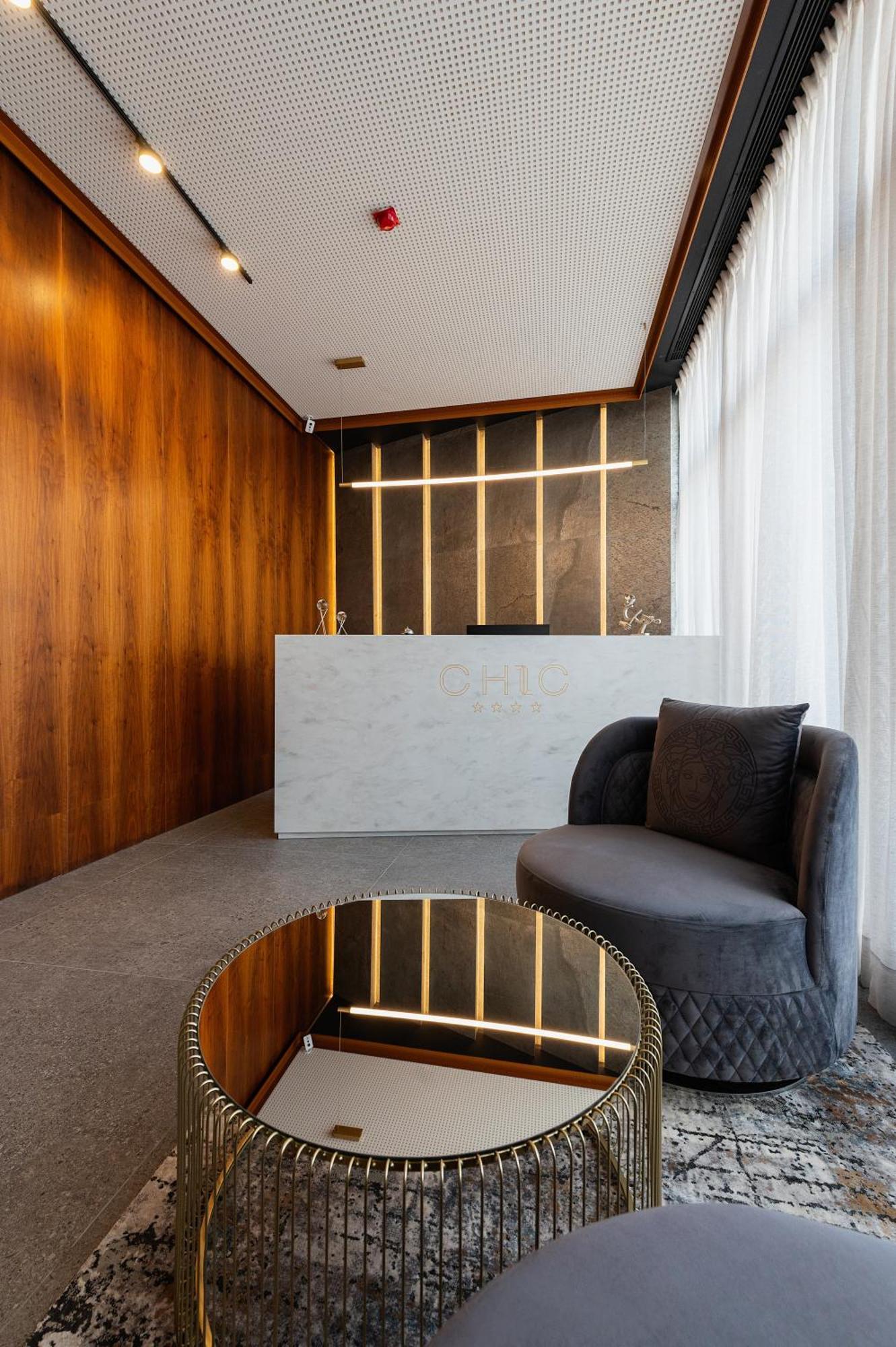 Chic Boutique Hotel Vlore Exterior photo