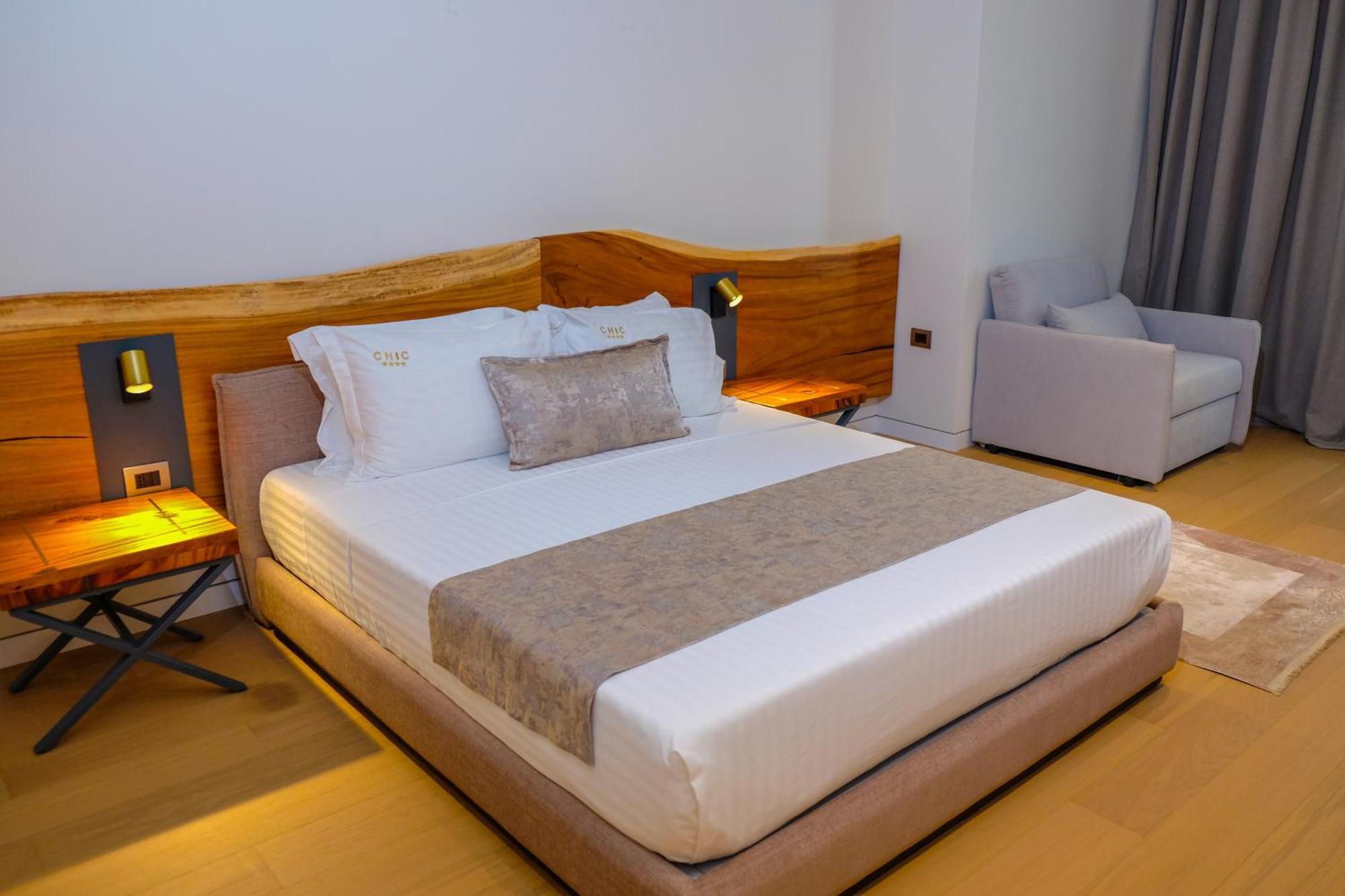 Chic Boutique Hotel Vlore Exterior photo