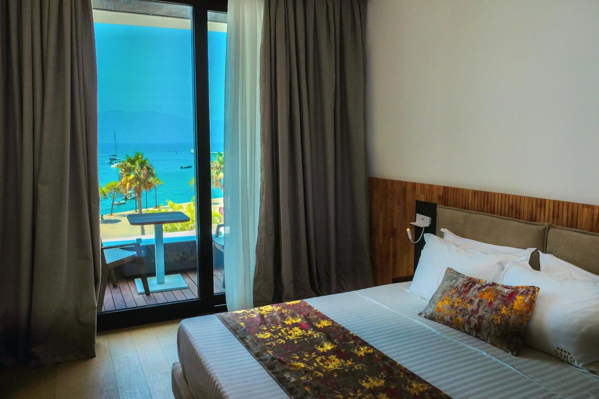 Chic Boutique Hotel Vlore Exterior photo